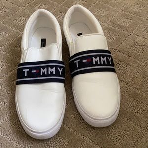TOMMY HILFIGER SIZE 7 SLIP ONS